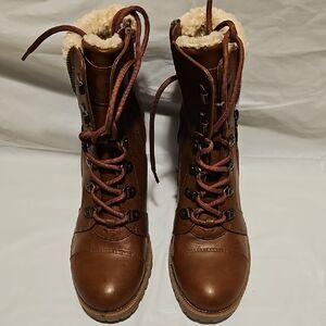 GBG Los Angeles Tan Lace-Up Women's Boots